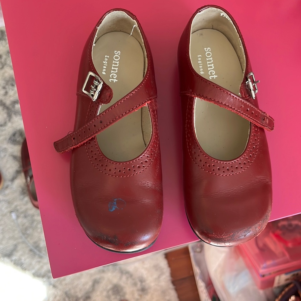 Red leather Sonnets